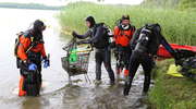 Posprzątali olsztyńskie jezioro. Wolontariusze zadbali o Skandę [ZDJĘCIA]