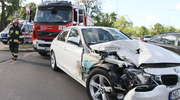 Wypadek na rondzie OKS w Olsztynie. Dwie osoby w szpitalu [ZDJĘCIA]