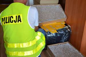 Ponad 100 tysięcy nielegalnych papierosów w rękach policji