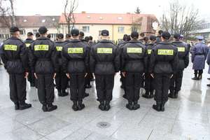 Nowe mundury dla policjantów. Jak będą wyglądać?