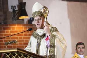 Arcybiskup odebrał z rąk papieża ważny atrybut władzy