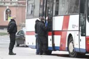 Pijani awanturowali się w autobusie i próbowali przekupić kontrolerów