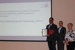 Zakład Aktywności Zawodowej ”Wieża” w Piszu otrzymał certyfikat promocyjnego znaku jakości „Zakup prospołeczny”