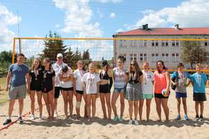 Siatkarze plażowi zainaugurowali Powiat CUP 2017