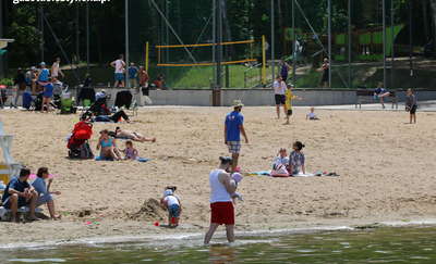 Ruszył sezon na plaży miejskiej w Olsztynie. Pierwsze kąpielisko otwarte!