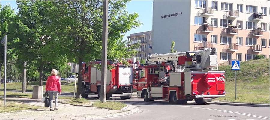 Wozy straży pożarnej na ulicy Daszyńskiego w Giżycku