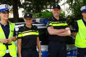 Holenderscy policjanci patrolowali piskie ulice