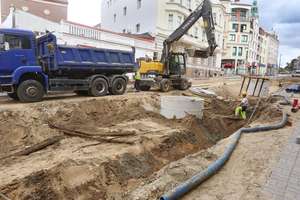 Kolejne odkrycie podczas remontu ul. Pieniężnego w Olsztynie. Odkopano fundamenty po dawnym browarze