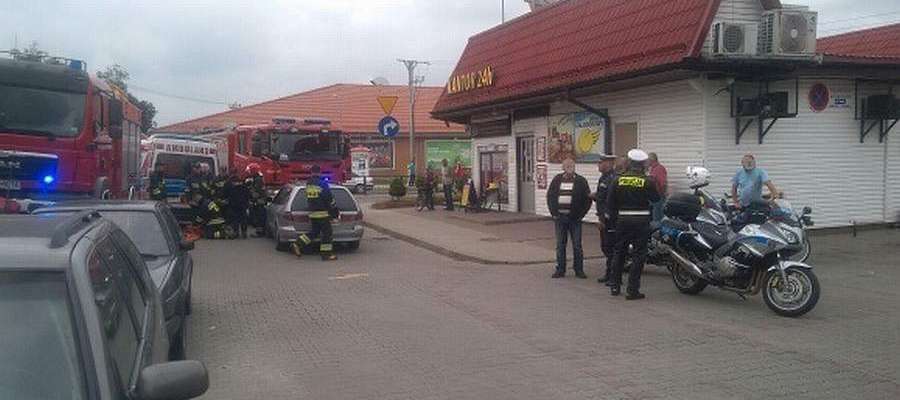 W tym miejscu, na ul. Bema w Bartoszycach doszło do potrącenia kobiety przez cofające auto.