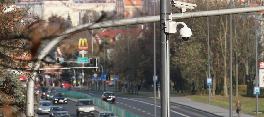 ITS obejmuje ponad 80 olsztyńskich skrzyżowań. Odpowiada za sterowanie ruchem ulicznym oraz monitoring na skrzyżowaniach, przystankach, w tramwajach i autobusach