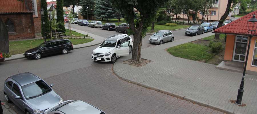 Parkowanie "po litewsku" w Bartoszycach