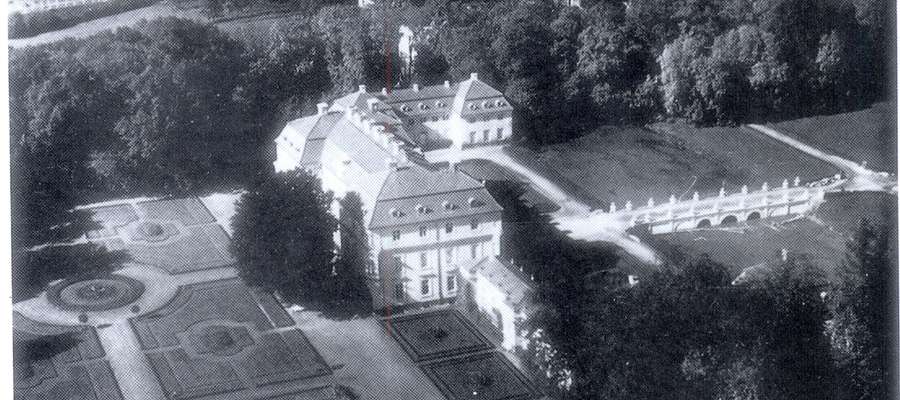 Siedziba rodu von und zu Dohna w Słobitach. Zdjęcie lotnicze - ok. 1939