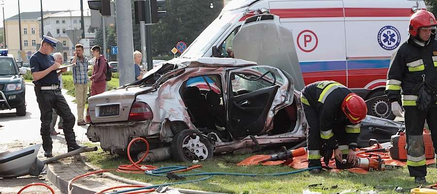 Wypadek z udziałem karetki pogotowia