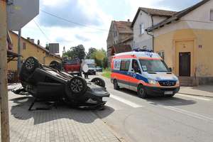 Zderzenie dwóch aut w Lelkowie