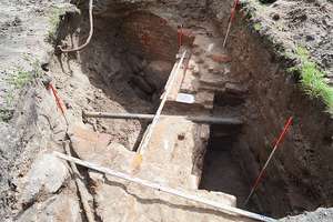 Archeolodzy odkryli mury zamku krzyżackiego 