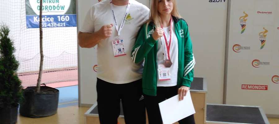Zuzanna Zych z trenerem Karolem Tuchewiczem 