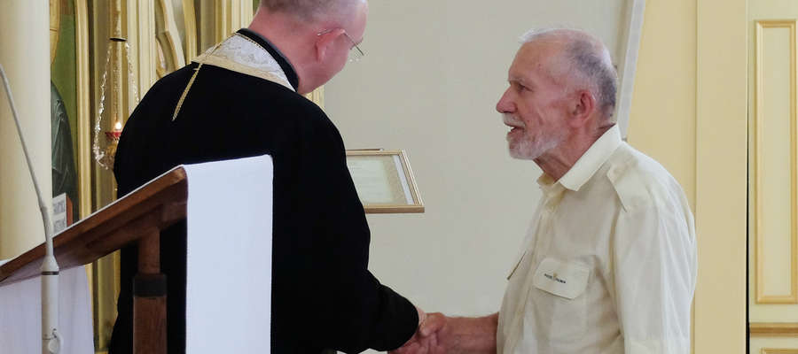 Specjalnie ze Szczecina przyjechał do Olsztyna ks. Robert Rosa, dyrektor Caritasu Kościoła greckokatolickiego, żeby osobiście podziękować Bogdanowi Pakoszowi za pomoc 