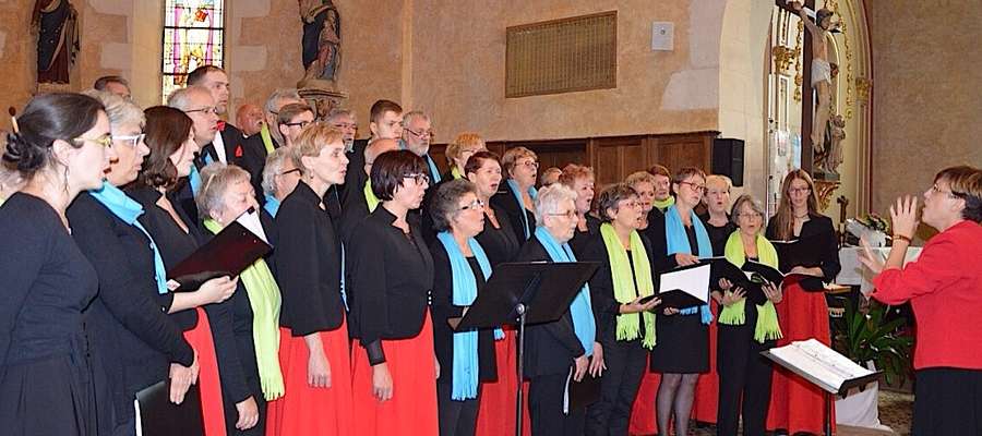 Wspólny koncert chórów — nowomiejskiego i francuskiego w Arnage