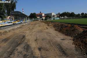Trwa remont stadionu za ponad 2,5 miliona złotych [film, zdjęcia]