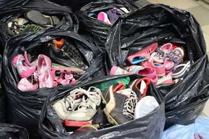Ełczanie oddali setki par butów dzieciom w Afryce