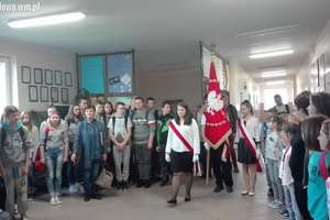 „Nie lękam się” - uroczysty apel w Szkole Podstawowej w Sławkowie