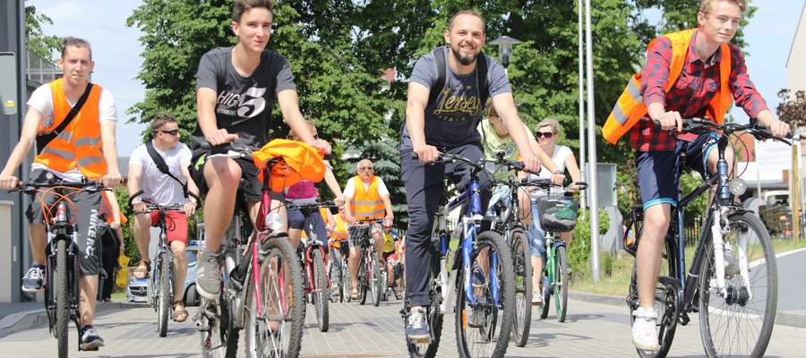 W czerwcu działdowska biblioteka zorganizowała rajd rowerowy "Odjazdowy Bibliotekarz"  