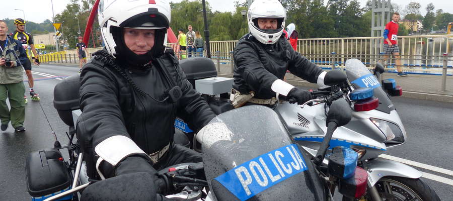 Policjanci na motorach oraz wolontariusze tradycyjnie zabezpieczą trasę Iławskiego Półmaratonu