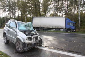 Wypadek drogowy w Strzegowie - 2 osoby ranne 