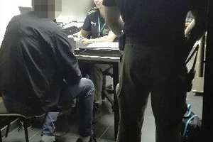 Mieszkaniec Olsztyna zatrzymany na lotnisku w Szymanach
