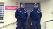 72-latek zasłabł w mieszkaniu. Żeby go uratować, policjanci wchodzili przez okno