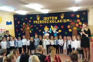 Pasowanie na przedszkolaka w bartoszyckiej 