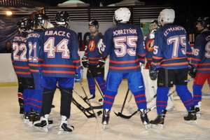 Rozpoczynają kolejny sezon hokeja na lodzie