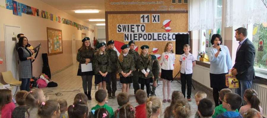 Uczniowie przedstawili polską drogę do wolności