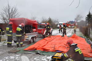 Ćwiczenia lidzbarskich strażaków w warunkach zimowych