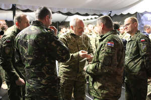 Ministrowie obrony odwiedzili NATO-wskich żołnierzy