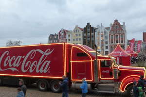 Na starówce stanęła ciężarówka Coca Coli