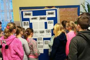 Uczniowie uczcili ofiary Holokaustu