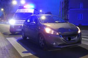 12-latek potrącony na ul. Kościuszki. "Wybiegł zza zaparkowanych aut" [zdjęcia]