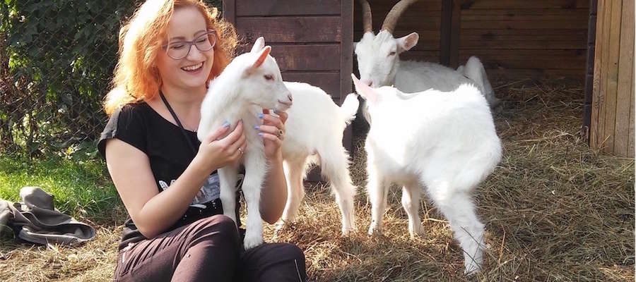 Emilia kocha zwierzęta, czuje się z nimi wspaniale, i tak jest od dziecka