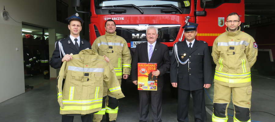 Nowe ubrania znacząco poprawią komfort pracy strażaków ochotników oraz ich bezpieczeństwo w czasie akcji. 