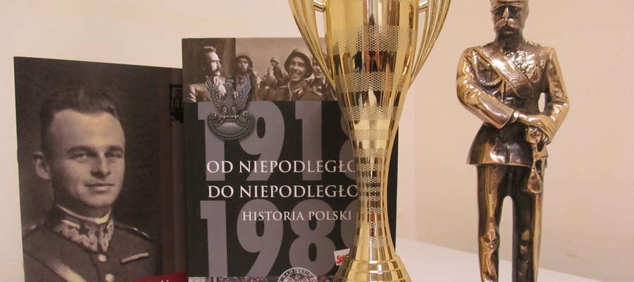 Nagrodą w konkursie są statuetki i książki historyczne