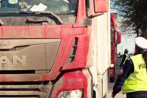 Skontrolowali busy i ciężarówki w ramach ogólnopolskiej akcji 