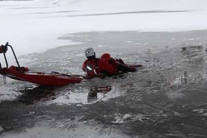 Tragedia na Kisajnie: pod dwoma wędkarzami załamał się lód, jednego nie udało się uratować