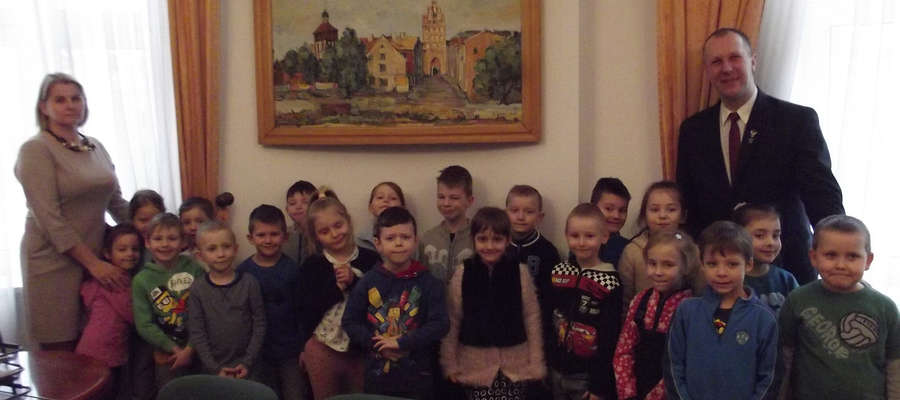 Przedszkolaki odwiedziły Urząd Miasta Bartoszyce