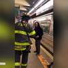 Wpadł pod metro w Nowym Jorku. Wyszedł o własnych siłach i zaczął tańczyć