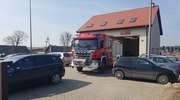 Bezmyślni kierowcy zastawiają wjazd do remizy. Strażacy: niektórzy zostawili myślenie w domu