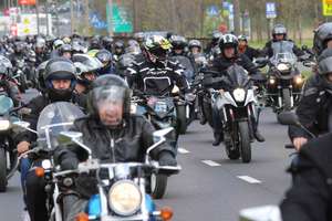 Olecko: Motocykliści wrócili na drogi po zimowej przerwie. Policja apeluje o rozwagę