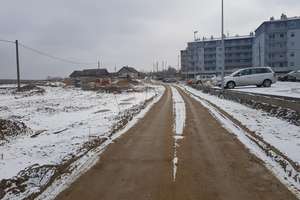 Lokatorzy nowego osiedla pod Olsztynem walczą o drogę