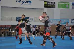 Gala MMA w hali Lega w Olecku