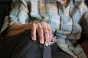 Seniorzy otrzymali już „przyciski życia”